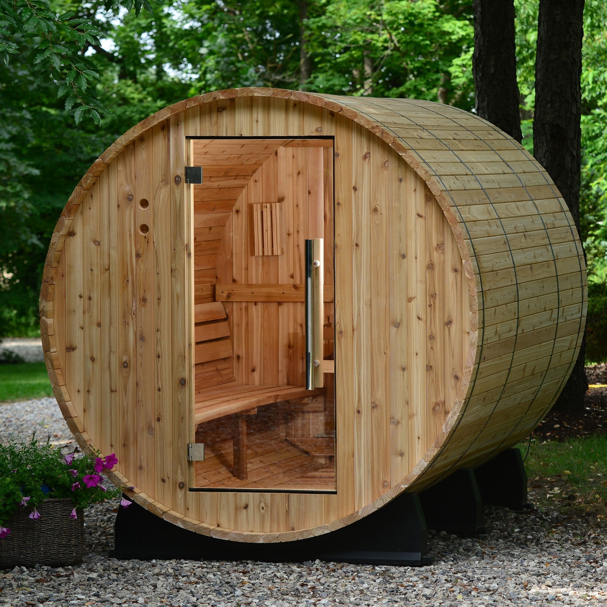 The Zeno 6-Person Barrel Sauna